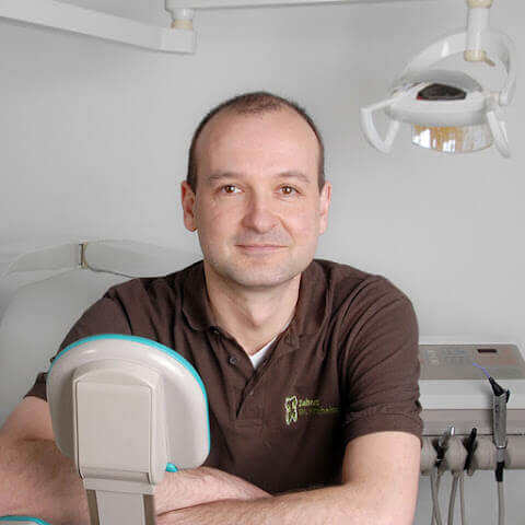 Dr. med. dent. Tim Nettesheim